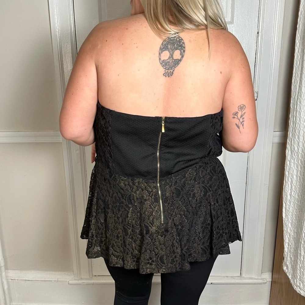 3/$20💥 City Chic‎ Strapless Blouse Black Gold Shimmer Floral Lace Peplum Y2K - Picture 14 of 15